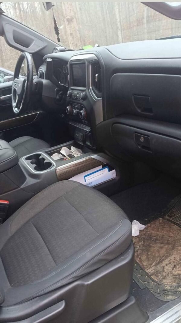 2021 Silverado 1500 - Image 5